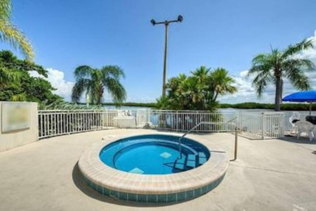 Riverview, Studio 507, Beach Steps Away!+Pool+Wifi Ruskin Esterno foto